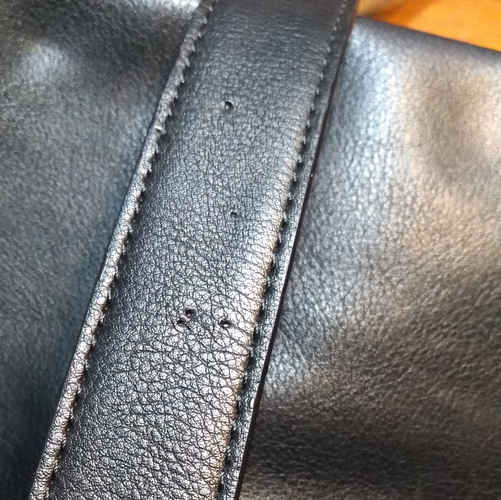 Roots 73 Faux Leather Black Shoulder Bag, Clean Inside, Some Issues - Picture 10 of 12